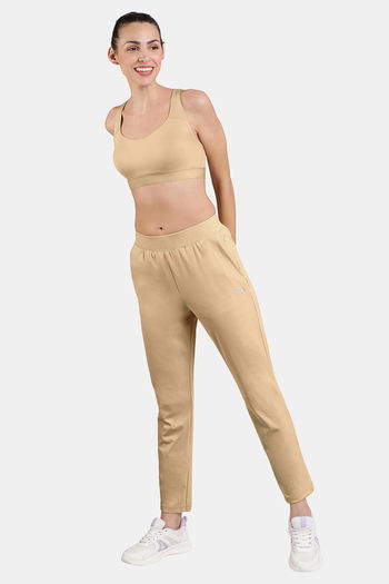 Amante Seamless Non Padded Sports Bra - Irish Cream — image 4